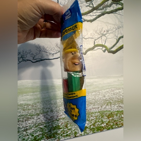 Vintage Collector PEZ Flintstones Dispenser SEALED with Gums - Picture 3 of 6